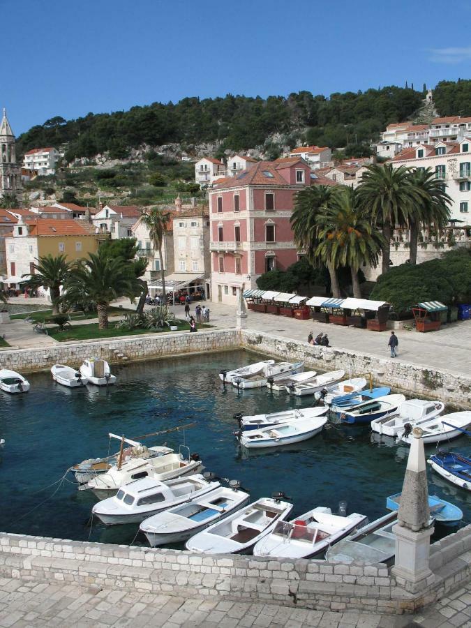 Hvar Attic Modern Design - Town Center With A Great View Hvar Town Exteriör bild